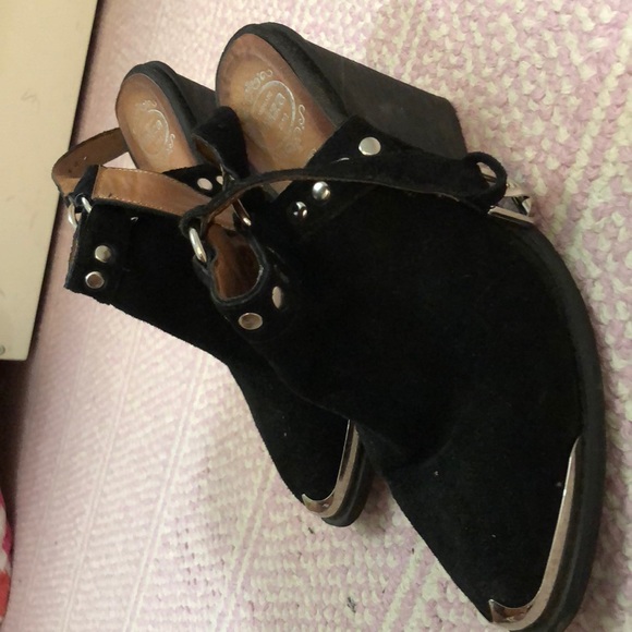 Booties! - Picture 3 of 4